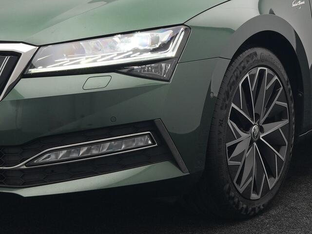 Skoda SUPERB 1.4 TSI iV Lauren & Klement Plug In Hybrid 218pk Dealer O.H | PHEV | Panodak | Adaptive Cruise | Canton Audio | Lederen Sportstoelen Memory | Camera | Crystal LED | Apple Carplay | Lane Assist | Stoelverwarming | Navigatie | DAB |