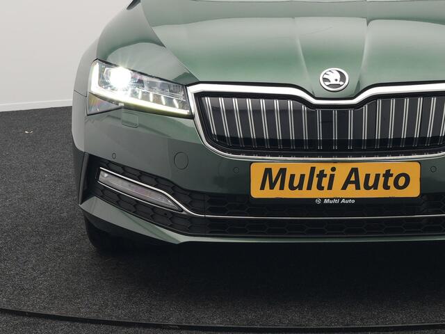 Skoda SUPERB 1.4 TSI iV Lauren & Klement Plug In Hybrid 218pk Dealer O.H | PHEV | Panodak | Adaptive Cruise | Canton Audio | Lederen Sportstoelen Memory | Camera | Crystal LED | Apple Carplay | Lane Assist | Stoelverwarming | Navigatie | DAB |