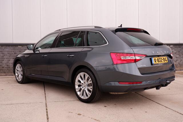 Skoda SUPERB Combi 1.5 TSI ACT Business Edition | Trekhaak | Camera | Alcantara | Memory | LED | Carplay | Climate