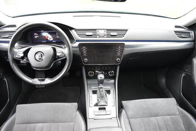 Skoda SUPERB Combi 1.4 TSI iV 160PK Business Edition Plus PHEV DSG Automaat | Org. NL | BOVAG Garantie | Trekhaak | Virtual dashboard | Apple Carplay/Android Auto | Elektrische Voorstoelen met geheugen | Verwarmde Voorruit + Stoelen |