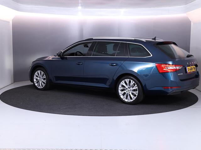 Skoda SUPERB Combi 1.4 TSI iV Business Edition Plus 218 pk Automaat (DSG) | Verlengde garantie | Navigatie | Parkeersensoren | Achteruitrijcamera | Elektr. voorstoelen met geheugen | Stoelverwarming v/a |