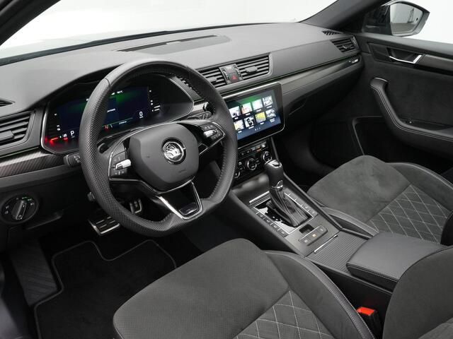 Skoda SUPERB Combi 1.4 TSI 218 pk iV Sportline Business | Panoramadak | Trekhaak | Matrix LED | Standkachel | Dynamic Chassis Control | 19 inch