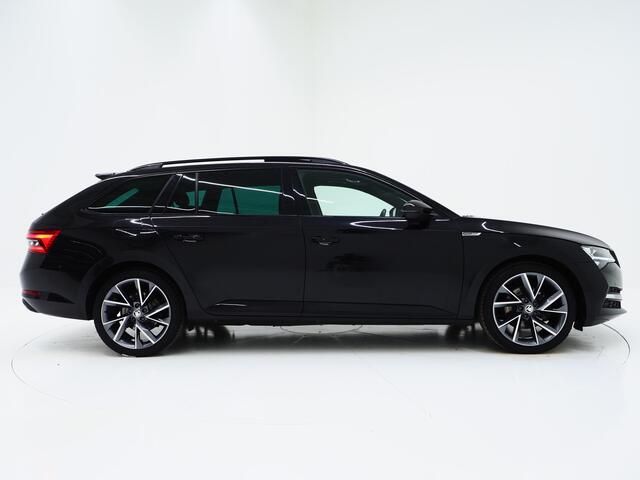 Skoda SUPERB Combi 1.4 TSI iV Sportline 218PK | Panoramadak | Trekhaak | Canton | Sportstoelen | Camera | Keyless