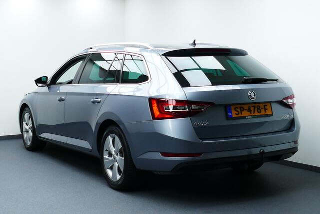 Skoda SUPERB Combi 1.4 150pk TSI ACT Ambition Business. Panodak, Navi, Adaptief Cruise, Led, Haak 1600kg