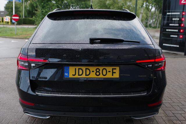 Skoda SUPERB Combi 1.4 TSI iV Sportline BNS 218 PK PHEV, Panoramadak, Trekhaak, DCC, 360 Camera, Canton Sound, 4 x Stoelverwarming
