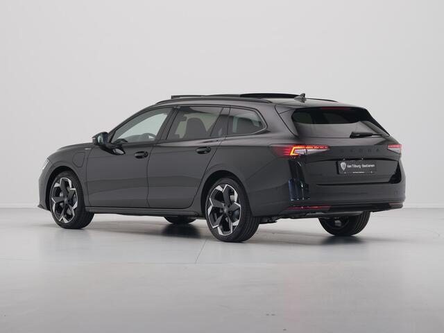 Skoda SUPERB Combi 1.5 TSI iV 204 6DSG Sportline Business Automaat | Mechanisch wegklapbare trekhaak | Multifunctioneel verwarmbaar 3 spaaks sportstuur incl. peddels voor recuperatie en HOD (hands off detectie)