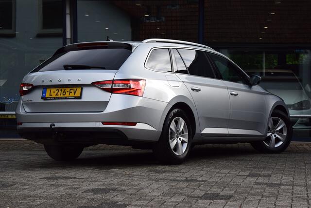 Skoda SUPERB Combi 1.5 TSI 150PK ACT Business Edition DSG Automaat | Org. NL | BOVAG Garantie | Trekhaak | Lederen Bekleding | Full LED | Apple Carplay/Android Auto | Cruise&Climate Control |