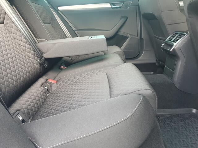 Skoda SUPERB Combi 1.4 TSI iV Business Edition Plus NAVI/CAMERA/LED/STOELVERW