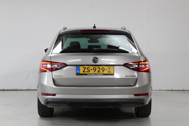 Skoda SUPERB Combi 1.4 TSI ACT Style | Navi | Cam | Carplay | Trekhaak |