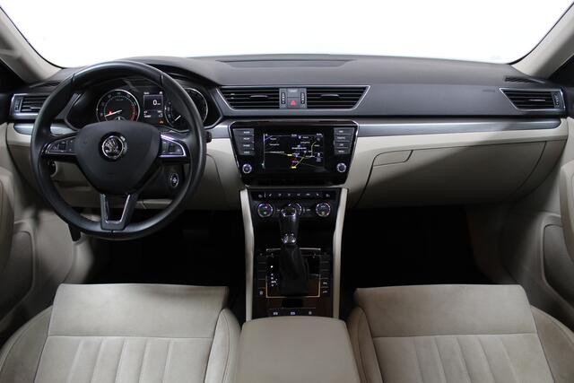 Skoda SUPERB Combi 1.4 TSI ACT Style | Navi | Cam | Carplay | Trekhaak |