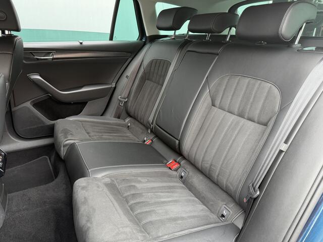 Skoda SUPERB Combi BWJ 2023 1.4 TSI iV 157 PK Business Edition Plus TREKHAAK / APPLE CARPLAY / ANDROID AUTO / NAVI / CLIMA / ADAPTIVE CRUISE / ELEKTRISCHE STOEL / STOELVERW. / STUURVERW. / HALF LEDER / DAB / CAMERA / KEYLESS / LMV / PDC