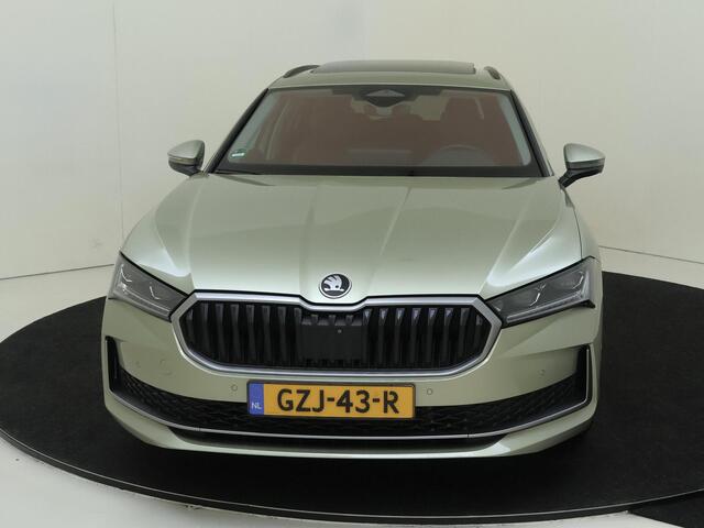 Skoda SUPERB Combi 1.5 TSI MHEV Business Edition Lederen bekleding | Massagestoelen | verwarmde voorruit | Panorama schuif kantel dak | Stoel en stuurverwarming | Privacy glass