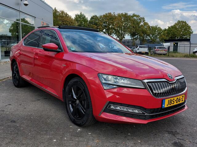 Skoda SUPERB 1.4 TSI iV DSG Laurin & Klement | Navi | Apple Carplay | Adap.Cruise | Leder+Verwarmd+Elek.Vesrtel | Panorama Schuifdak | Keyless Entry | Led Matrix | Pdc V+A+Assist+360 Camera