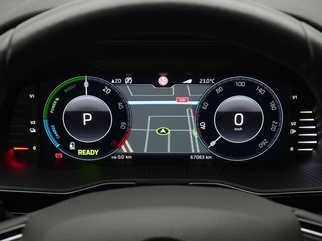 Skoda SUPERB Combi 1.4 TSI iV 218 pk Laurint & Klement | Panoramadak | Stoelventilatie | Trekhaak | CANTON sound | 360° camera | Bekleding Leder | Adaptieve onderstelregeling (DCC) | 19 inch