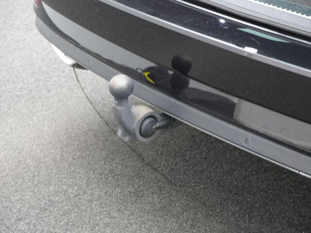 Skoda SUPERB Combi 1.4 TSI iV 218 pk Laurint & Klement | Panoramadak | Stoelventilatie | Trekhaak | CANTON sound | 360° camera | Bekleding Leder | Adaptieve onderstelregeling (DCC) | 19 inch