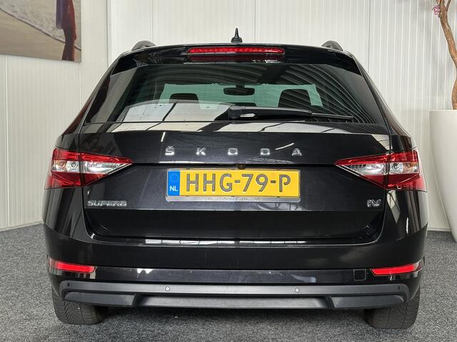 Skoda SUPERB COMBI 1.4 TSI iV BUSINESS EDITION PHEV NAVIGATIE CRUISE CONTROL CLIMATE CONTROL APPLE CARPLAY/*ANDROID BLUETOOTH TELEFOON ACHTERUITRIJCAMERA ZEER MOOI !! 3010