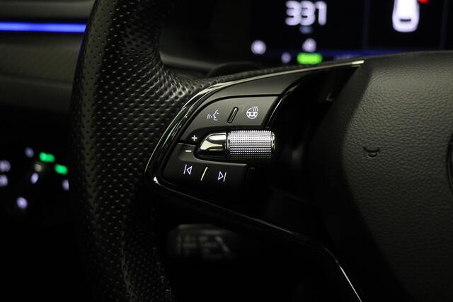 Skoda SUPERB Combi 1.4 TSI iV Sportline Business | COMFORT PACK | STUURVERWARMING | PANORAMADAK | 19"