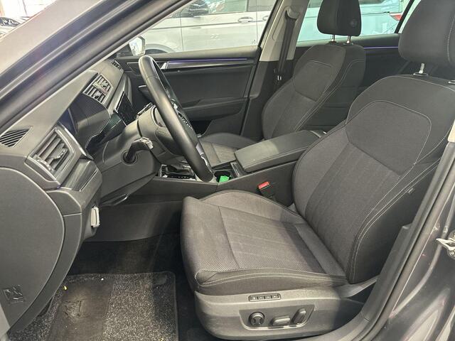 Skoda SUPERB Combi 1.5 TSI 150pk DSG ACT Business Edition Plus · Camera · Keyless · Apple/Android Car Play · Navigatie · Cruise Control · Elek. bestuurdersstoel · 17'' Inch · Garantie t/m 10-07-2027 of 100.000km