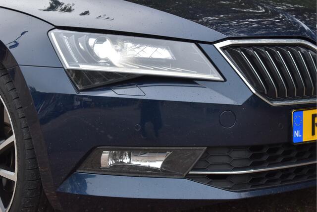 Skoda SUPERB 1.6 TDI Ambition Business | Carplay | Camera | Elekt.stoelen | DAB | Full LED / Xenon | LM-Velgen