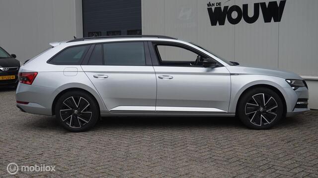 Skoda SUPERB Combi 1.4 TSI iV SportLine PHEV 218PK Panoramadak + schuif-/kantel | Digital Cockpit | Elektr verst Stoelen
