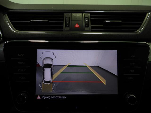 Skoda SUPERB Combi 1.5 TSI Aut. Business Edition NAVI/CAMERA/LED/16"LMV!