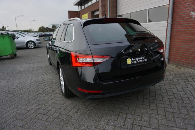 Skoda SUPERB 1.4 TSI IV STYLE BUSINESS EDITION LUXE DEALER ONDERHOUDEN DEC 2020 PANORAMADAK FULL LED CAMERA ELECTR.STOELEN+MEMORY ALCANTARA CANTON NAVI ANDROID/APPLECARPLAY NAVI PDC V+A+ASSIST CRUISE CLIMA ENZ...