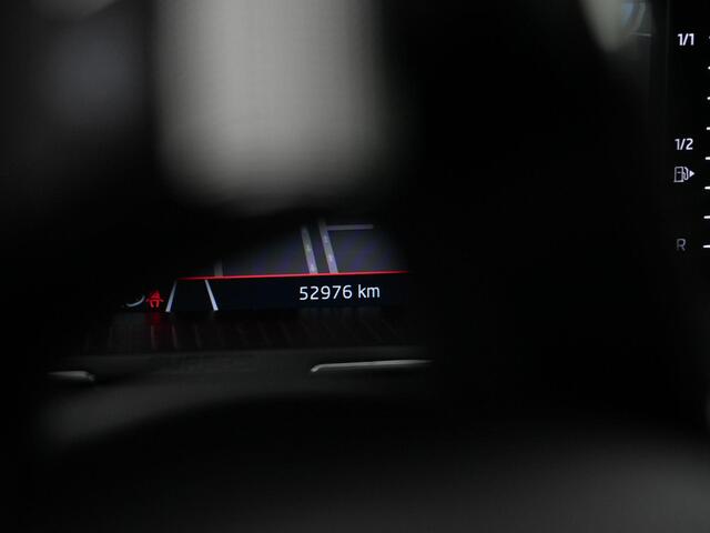 Skoda SUPERB Combi 1.5 TSI 150 pk DSG ACT Sportline Business | Panoramadak | Geheugenstoelen | Rondomzicht camera | Matrix LED | Stuur-/achterbankverwarming