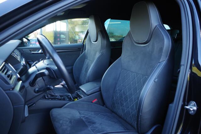 Skoda SUPERB Combi 1.4 TSI iV 218 PK Sportline Business PHEV, Keyless, Uitklapbare Trekhaak, Carplay, Memory, 4 Stoelverwarming