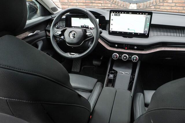 Skoda SUPERB Combi 1.5 TSI iV Laurin & Klement Panoramadak, Trekhaak, Stoelventilatie, 360° Camera