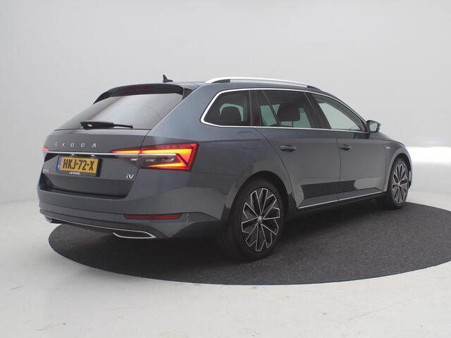 Skoda SUPERB Combi 1.4 TSI iV PHEV Business Edition Plus / Laurin & Klement / Matrix Led / Stoelgeheugen / Stoel en Stuurverwaming / Stoelventilatie / 360 Camera / Adaptieve Cruisecontrol / Plug-in Hybrid / Historie aanwezig /