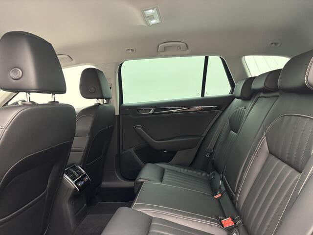 Skoda SUPERB Combi 1.4 TSI iV PHEV Business Edition Plus / Laurin & Klement / Matrix Led / Stoelgeheugen / Stoel en Stuurverwaming / Stoelventilatie / 360 Camera / Adaptieve Cruisecontrol / Plug-in Hybrid / Historie aanwezig /