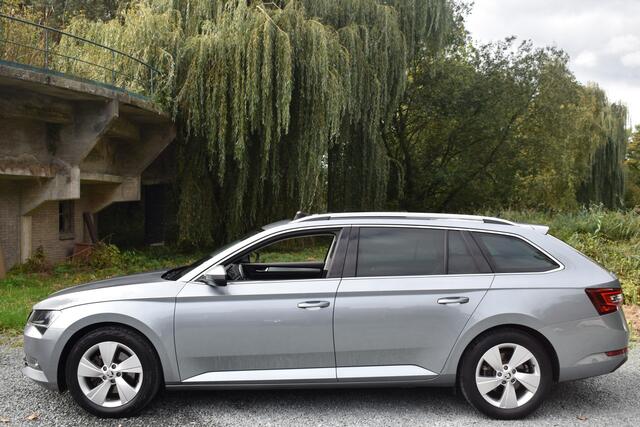 Skoda SUPERB Combi TSI ACT 150PK DSG AMBITION BUSINESS TREKHAAK/NAVI/PANORAMADAK