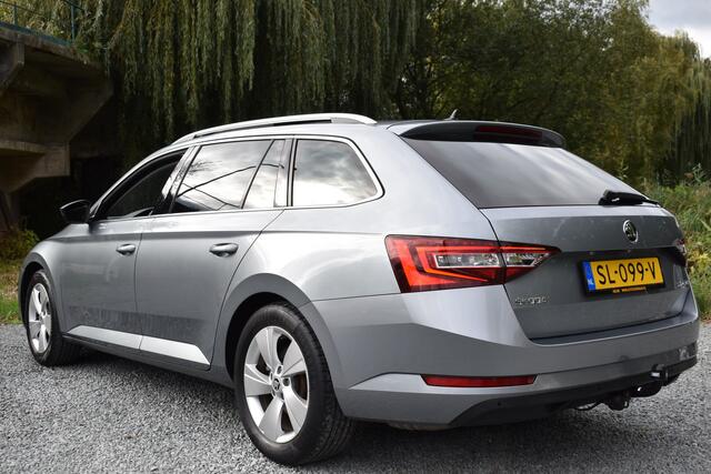 Skoda SUPERB Combi TSI ACT 150PK DSG AMBITION BUSINESS TREKHAAK/NAVI/PANORAMADAK