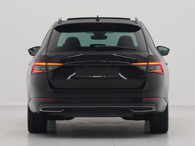 Skoda SUPERB Combi 1.4 TSI iV 204pk Sportline Business Panorama Trekhaak Navigatie Dode hoek ass. 86