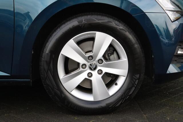 Skoda SUPERB Combi 1.5 TSI ACT DSG AUT. Business Edition CARPLAY|CRUISE|ELEK.TREKH|NAV|LED|KEYLESS|ECC|LMV|PDC