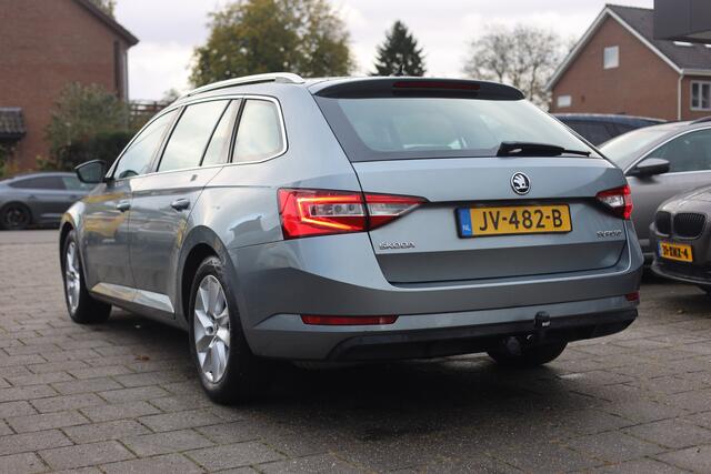 Skoda SUPERB Combi 1.4 TSI ACT AUTOMAAT | NAVI | CARPLAY | TREKHAAK