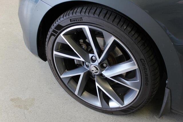 Skoda SUPERB 1.4 TSI iV Sportline Business | 19'LMV | CARPLAY | CANTON-AUDIO | STOEL+STUUR/VERW | ACC | AFN-TRHAAK |