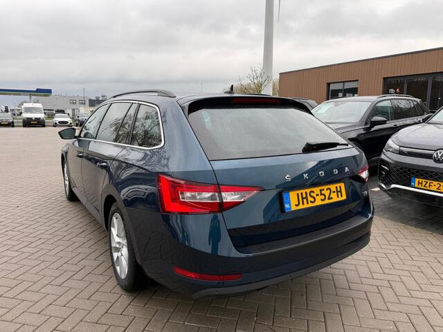 Skoda SUPERB Combi 1.4 TSI 218 Pk iV Business Edition Plus | Adaptive Cruise | Leder | Stoel- & Stuurverwarming | Camera | CarPlay | Climate | 96.386 Km!!