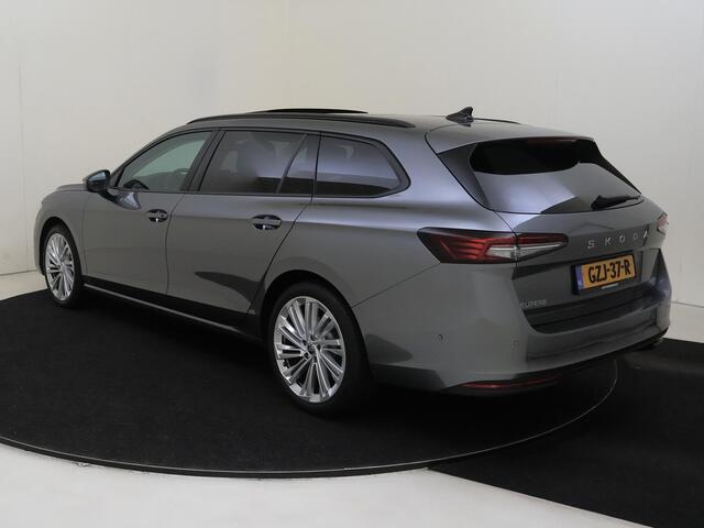 Skoda SUPERB Combi 1.5 TSI MHEV First Edition | Leder | Stoelverwarming | Stoelventilatie | Panoramadak | Massage voorstoelen | LED Matrix | Keyless |