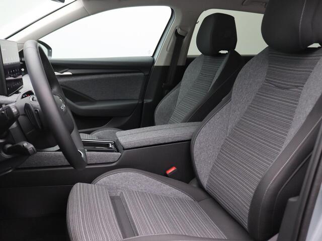 Skoda SUPERB Combi 1.5 TSI PHEV Business Edition 204PK DSG Matrix LED verlichting, Achteruitrijcamera, Adaptieve Cruise Controle, 18" LM Velgen, Navi, Keyless, Alarm, Side Assist