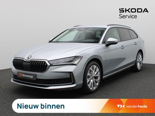 Skoda SUPERB Combi 1.5 TSI PHEV Business Edition 204PK DSG Matrix LED verlichting, Achteruitrijcamera, Adaptieve Cruise Controle, 18" LM Velgen, Navi, Keyless, Alarm, Side Assist