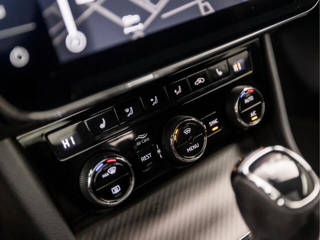 Skoda SUPERB Combi 1.4 TSI iV Sportline 218Pk Automaat (PANORAMADAK, VIRTUAL COCKPIT, APPLE CARPLAY, LEDER/ALCANTARA, MEMORY SEATS, KEYLESS, 360 CAMERA, ADAPTIVE CRUISE, SFEERVERLICHTING, NIEUWE APK, NIEUWSTAAT)