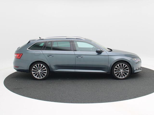 Skoda SUPERB Combi 1.5 TSi 150 Pk Automaat ACT Style Business | Panoramadak | Canton Audio | Elektrische Stoelen | Trekhaak | Camera | CarPlay | LED | 19 Inch