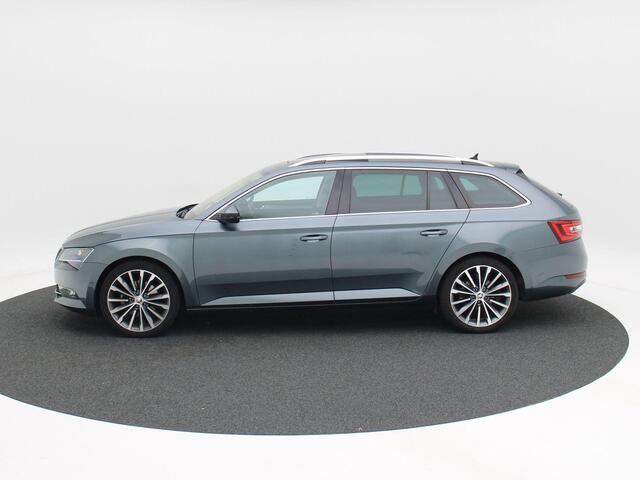 Skoda SUPERB Combi 1.5 TSi 150 Pk Automaat ACT Style Business | Panoramadak | Canton Audio | Elektrische Stoelen | Trekhaak | Camera | CarPlay | LED | 19 Inch