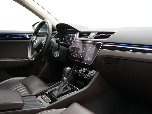 Skoda SUPERB Combi 1.4 TSI iV Laurin & Klement Plug In Hybrid 218pk PHEV | Trekhaak Af Fabriek | Adaptive Cruise | Canton Audio | Lederen Sportstoelen Memory & Verwarmd | Stuur Verwarmd | Sfeerverlichting | Apple Carplay | Navigatie | Virtual | Keyless | DAB