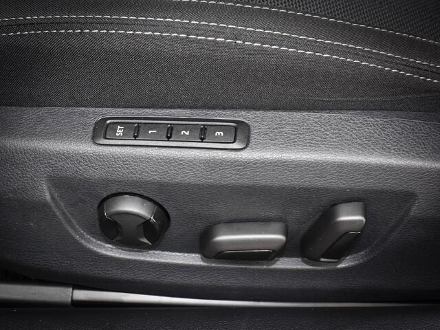 Skoda SUPERB Combi 1.5 TSI 150pk DSG ACT Business Edition Plus · Camera · Elek. Voorstoel · Elek. Achterklep · Apple/Android Car Play · Navigatie · 17'' Inch · Garantie t/m 02-08-2027 of 100.000km