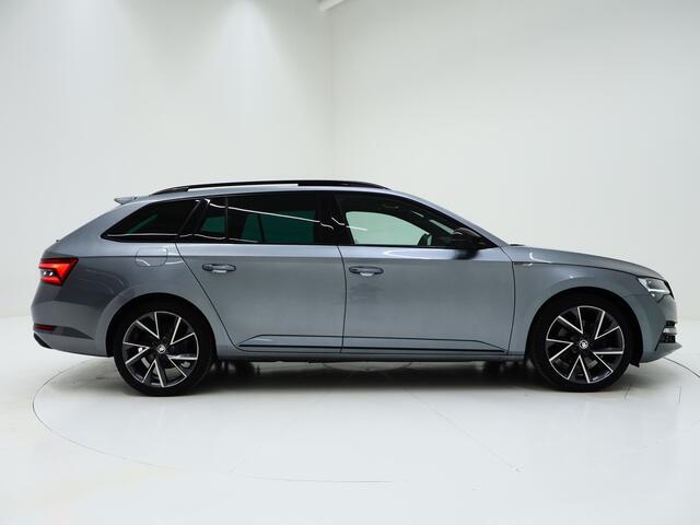 Skoda SUPERB Combi 1.4 TSI iV Sportline 218PK | Panoramadak | Trekhaak | Sportstoelen | Camera | Keyless | Carplay