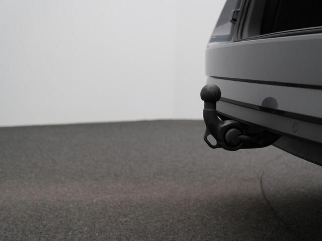 Skoda SUPERB Combi 1.5 TSI 150 DSG ACT Style Business Edition Plus | Panoramadak | Trekhaak | Geheugenstoel | Stuur-/stoelverwarming | Achteruitrijcamera