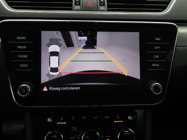 Skoda SUPERB 1.5 TSi 150 Pk Automaat Business Edition | Cruise Control | Navigatie | Bluetooth | CarPlay | Achteruitrijcamera | Trekhaak