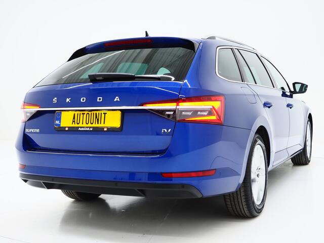 Skoda SUPERB Combi 1.4 TSI iV Style | Panoramadak | Trekhaak | 360 | Keyless | Adaptive Cruise | Virtual | Carplay